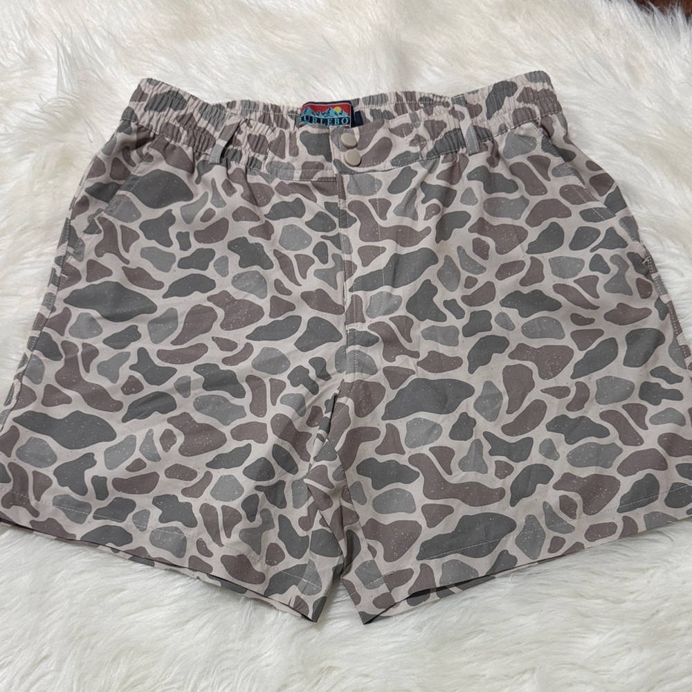 BURLEBO Beige and Gray Camo Athletic Shorts